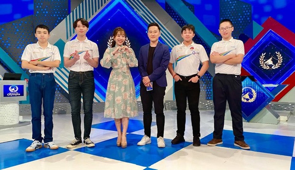 Chung kết Đường lên đỉnh Olympia 2021 dời lịch. Ảnh: VTV. Chung kết Đường lên đỉnh Olympia 2021 dời lịch. Ảnh: VTV.