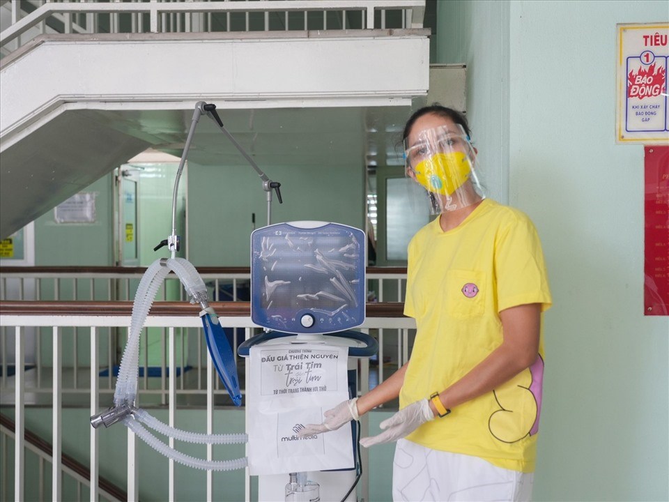 H'Hen Niê có mặt tại Bệnh viện Chợ Rẫy. Ảnh: BTC H'Hen Niê có mặt tại Bệnh viện Chợ Rẫy. Ảnh: BTC