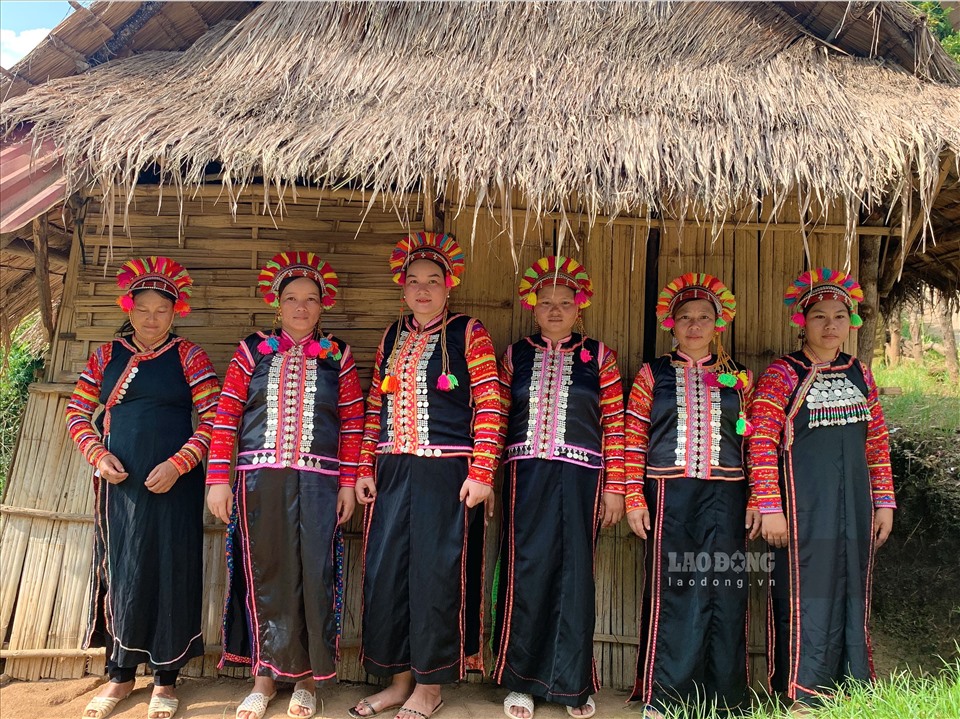Người La Hủ còn hay được gọi là Xá Lá Vàng, sinh sống chủ yếu ở đầu nguồn sông Đà huyện Mường Tè, tỉnh Lai Châu. Ảnh: Thúy Hạnh.