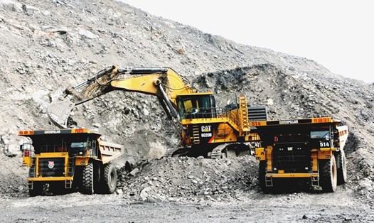 Tổng công ty Mỏ Việt Bắc khai thác than tại mỏ Núi Hồng.
Ảnh: LĐO.