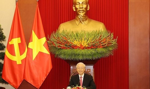 Tổng Bí thư Nguyễn Phú Trọng điện đàm với Tổng Bí thư, Chủ tịch nước Trung Quốc Tập Cận Bình. Ảnh: TTXVN