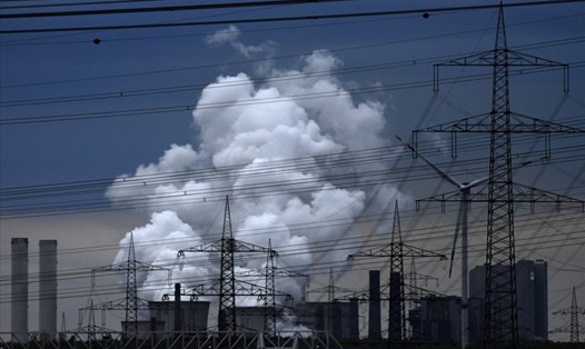 Khói từ một nhà máy điện than ở Đức. Ảnh minh họa. Ảnh: AFP