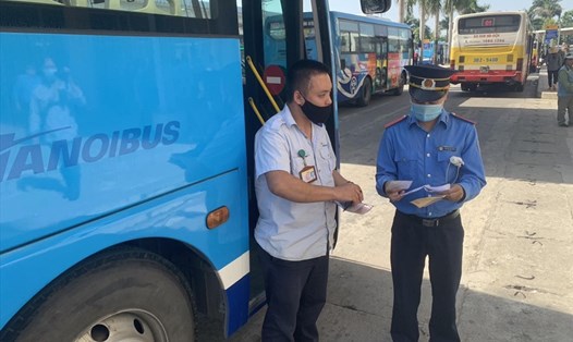 Kiến nghị cho xe buýt Hà Nội hoạt động trở lại từ 1.10.2021. Ảnh GT