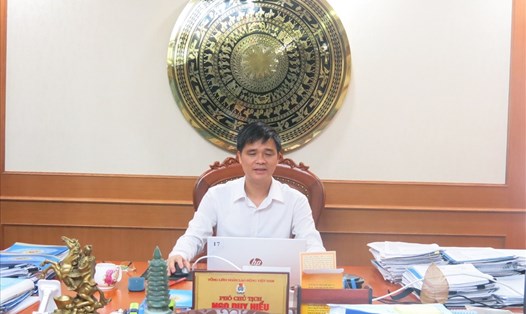 Phó Chủ tịch Tổng LĐLĐVN Ngọ Duy Hiểu đã truyền giảng tới các cán bộ công đoàn tỉnh Lạng Sơn những nội dung quan trọng, cơ bản về Nghị quyết số 02. Ảnh: Ngọc Tú
