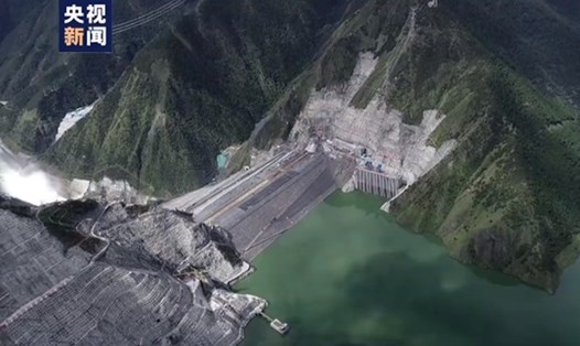 Nhà máy thủy điện Lưỡng Hà Khẩu nằm ở độ cao 3.000m, cao nhất Trung Quốc và cao thứ hai thế giới. Ảnh: CCTV
