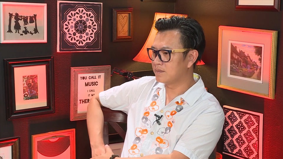 Ca sĩ Hoàng Hiệp từng được mẹ nuôi Hoài Linh giúp đỡ. Ảnh: MCV.