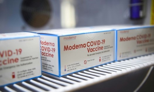 Vaccine COVID-19 Moderna được phê duyệt sử dụng khẩn cấp cho trẻ em 12-17 tuổi ở Philippines. Ảnh: AFP