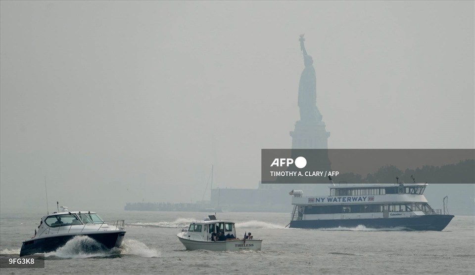 Khung cảnh ở New York trong bối cảnh chất lượng không khí bị ảnh hưởng bởi cháy rừng ở ven biển phía tây. Ảnh: AFP Khung cảnh ở New York trong bối cảnh chất lượng không khí bị ảnh hưởng bởi cháy rừng ở ven biển phía tây. Ảnh: AFP