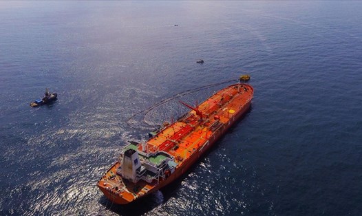 Nhập dầu thô cho Nhà máy lọc dầu Dung Quất. Nguồn: Petrovietnam