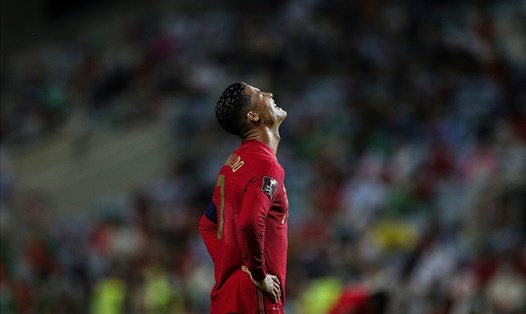 Trước khi lập cú đúp bàn thắng ở cuối trận, màn trình diễn của Cristiano Ronaldo trước Cộng hòa Ireland bị đánh giá là "tệ". Ảnh: AFP
