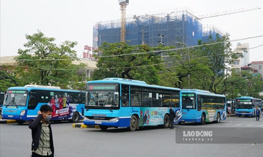 Sở Giao thông Vận tải Hà Nội vừa lên tiếng trước đề xuất cho phép xe buýt hoạt động trở lại từ 1.10 của Hiệp hội Vận tải hành khách công cộng Hà Nội. Ảnh: TG