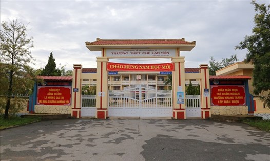 Trường học ở thành phố Đông Hà đóng cửa trong ngày khai giảng năm học mới. Ảnh: Hưng Thơ.