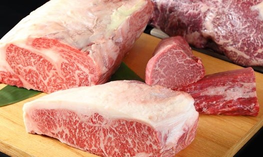 Thịt bò Wagyu hảo hạng của Nhật Bản có giá lên tới 200 USD/450g. Ảnh: AFP/Shutterstock