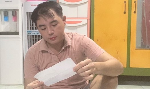 Anh Nguyễn Quý, công nhân Công ty May mặc Triple Việt Nam, vừa được chữa khỏi bệnh COVID-19. Ảnh: Đức Long