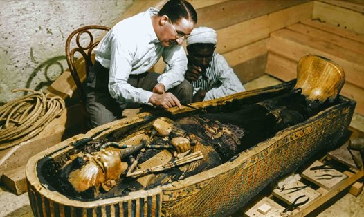 Nhà khảo cổ học Howard Carter phát hiện xác ướp Ai Cập của Pharaoh Tutankhamun vào năm 1922. Ảnh: Viện Griffith, Đại học Oxford