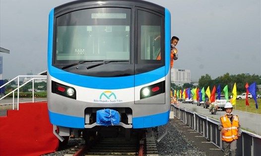 Tàu metro số 1 trên đường ray depot Long Bình hồi tháng 10.2020.  Ảnh: Minh Quân
