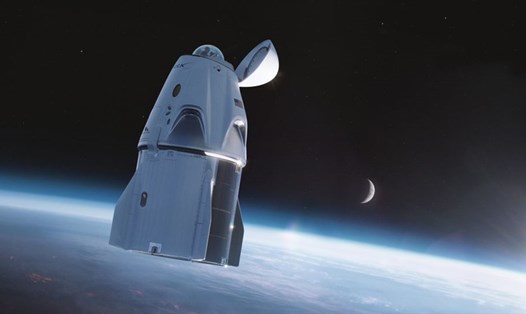 Tàu vũ trụ SpaceX Crew Dragon đã được trang bị cửa sổ quan sát hình vòm cho sứ mệnh Inspiration4 sắp tới. Ảnh: SpaceX