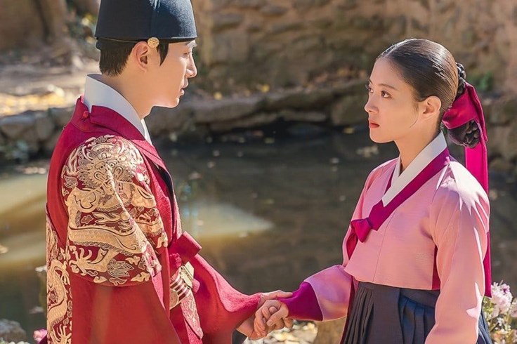 “Cổ tay áo màu đỏ” kết thúc bi thương, Lee Junho - Lee Se Young mãi xa rời “Cổ tay áo màu đỏ” kết thúc bi thương, Lee Junho - Lee Se Young mãi xa rời