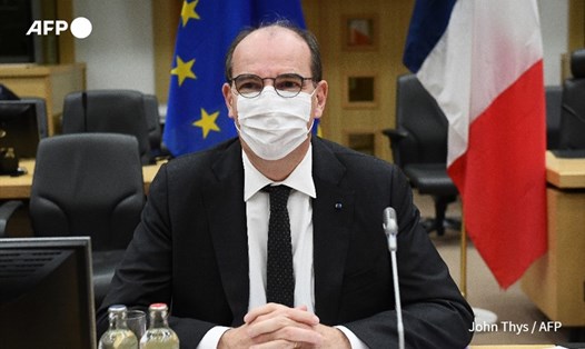 Thủ tướng Pháp đã thông báo một số thay đổi để giữ các trường học nước này được mở cửa bất chấp tình trạng lây lan COVID-19 đang gia tăng. Ảnh: AFP