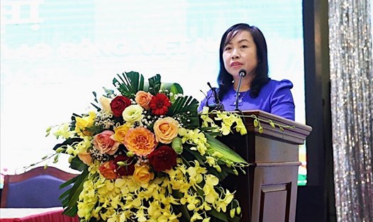 Bà Thái Thu Xương - Phó Chủ tịch Tổng Liên đoàn Lao động Việt Nam - phát biểu nhận nhiệm vụ. Ảnh: Hà Anh