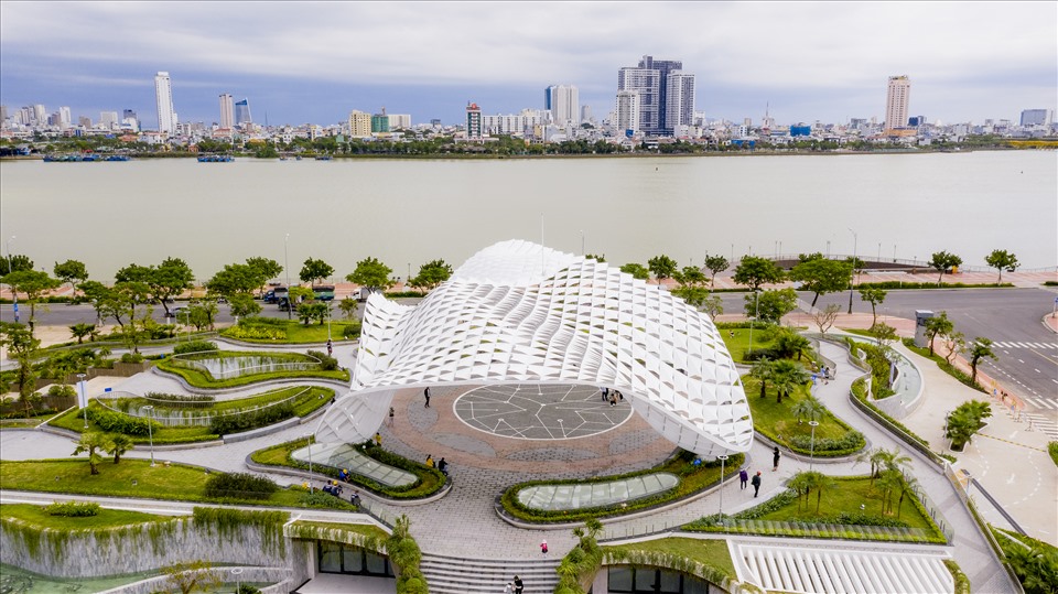 Cận cảnh công viên với “cánh diều bay cao” tại Đà Nẵng. Ảnh: Lê Tuấn