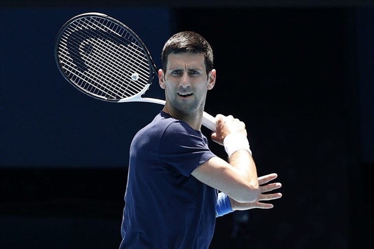 Djokovic tiếp tục bị vận đen bám đuổi Djokovic tiếp tục bị vận đen bám đuổi