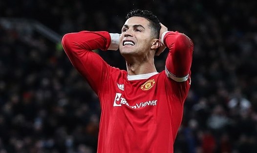 Ronaldo đã rất cố gắng nhưng mình anh là không đủ. Ảnh: AFP