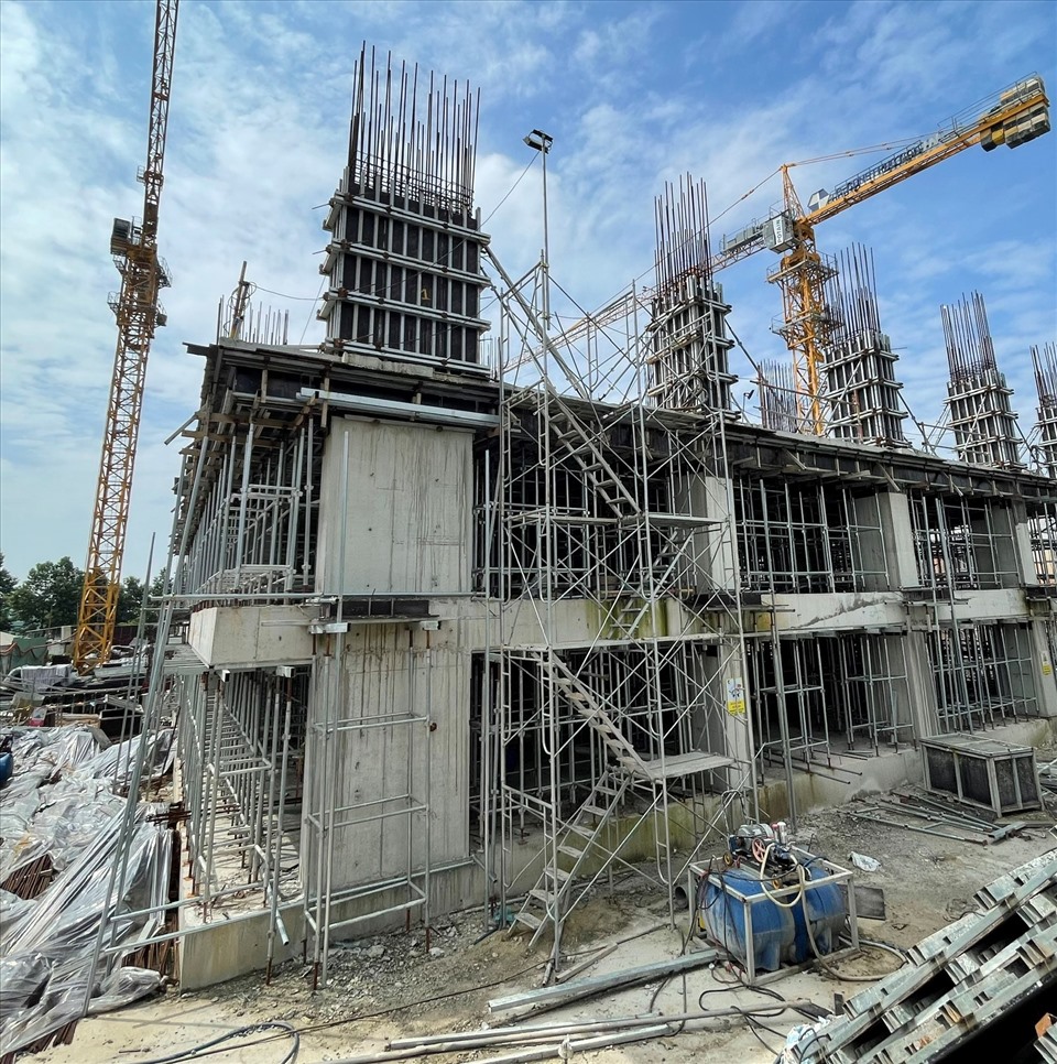 Chung cư tái phạm, ngang nhiên xây dựng khi chưa có giấy phép. Ảnh: ĐT