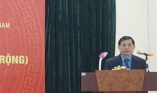 Chủ tịch Công đoàn Nông nghiệp và Phát triển Nông thôn Việt Nam Vũ Xuân Thuỷ phát biểu tại tổng kết công tác năm 2021, triển khai nhiệm vụ năm 2022. Ảnh: Hoàng Long
