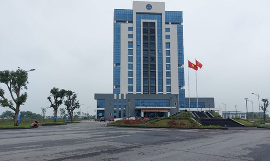 Tòa nhà hiệu bộ Trường Đại học Hà Tĩnh. Ảnh: Trần Tuấn.