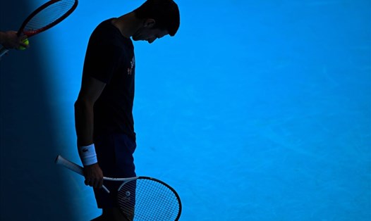 Thắng hay thua tại tòa, hình ảnh của Novak Djokovic cũng không còn được như trước. Ảnh: AO
