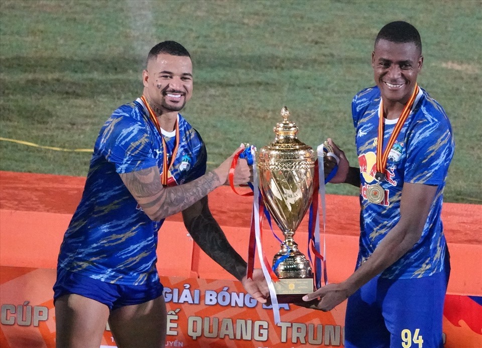 V.League 2022 và bước tiến mới về ngoại binh