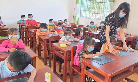 Một lớp học tại tỉnh Bạc Liêu trước khi dịch COVID-19 bùng phát. Ảnh: Nhật Hồ