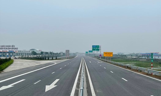 Tuyến cao tốc Bắc - Nam, đoạn Cao Bồ - Mai Sơn (nối Nam Định - Ninh Bình). Ảnh: Tuyết Chinh