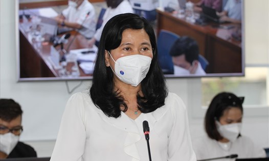 Bà Nguyễn Thị Huỳnh Mai - Chánh Văn phòng Sở Y tế TPHCM thông tin về tình hình chuẩn bị phòng chống dịch trong Tết Nguyên đán. Ảnh: Thành Nhân