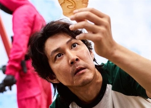 Lee Jung Jae lọt Top 3 “Những nam diễn viên Hàn Quốc ấn tượng nhất năm 2021”. Ảnh: Xinhua