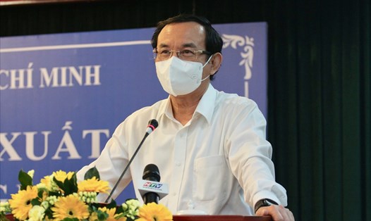Bí thư Thành uỷ TPHCM Nguyễn Văn Nên chia sẻ thông tin về ca mắc biến chủng Omicron trong cộng đồng vào sáng 19.1. Ảnh: Thành Nhân