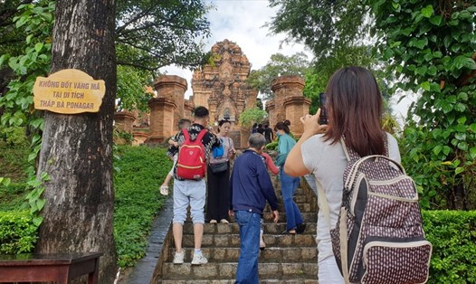 Khách du lịch đến Nha Trang tăng cao trong những ngày đầu năm 2022. Ảnh CC
