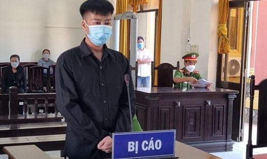 Bị cáo Nguyễn Hữu Nghĩa tại phiên tòa. Ảnh: PV