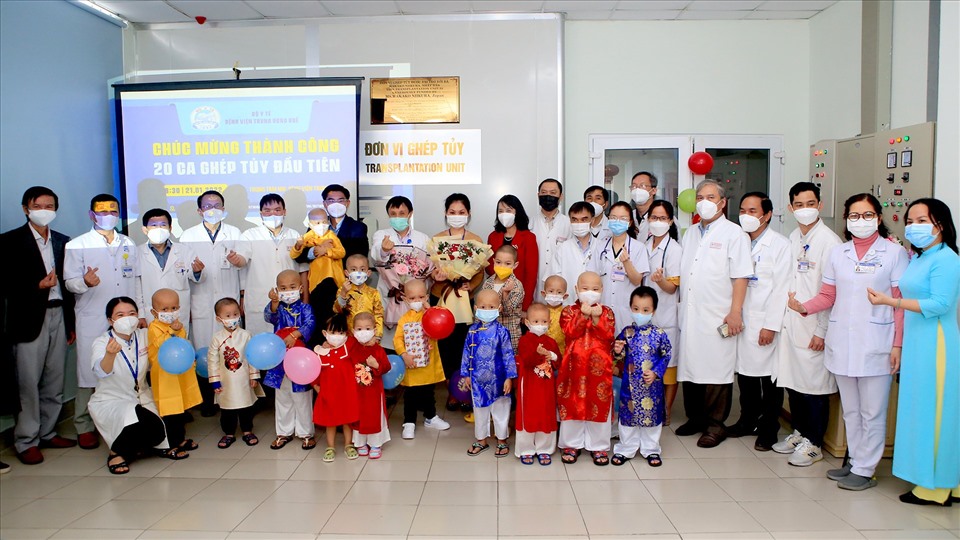 20 bệnh nhi đã được Bệnh viện Trung ương Huế ghép tế bào gốc thành công. Ảnh: BV.