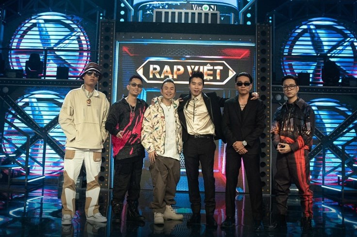 Chung kết 1 "Rap Việt" mùa 2: Cuộc đua bình chọn bắt đầu gay cấn Chung kết 1 "Rap Việt" mùa 2: Cuộc đua bình chọn bắt đầu gay cấn 