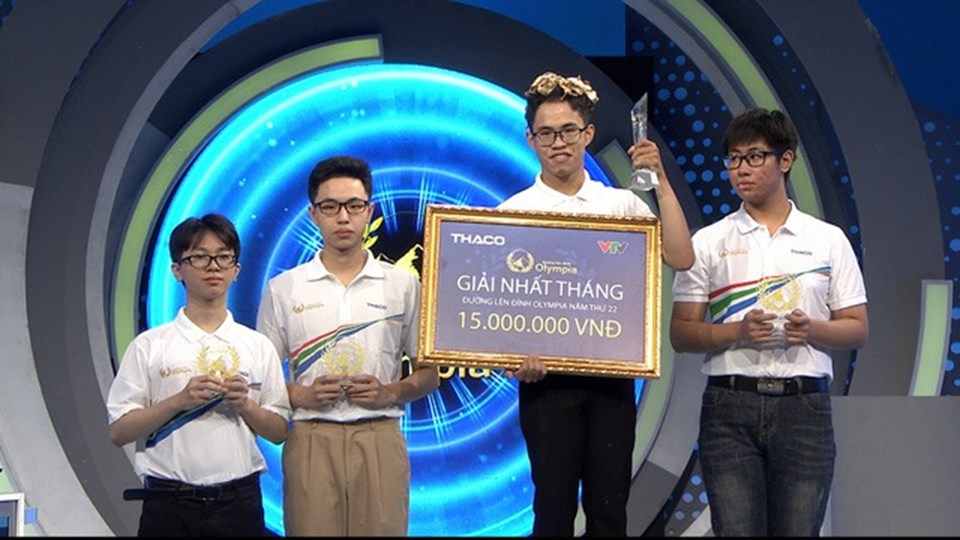 Đình Tùng giành tấm vé đầu tiên bước vào cuộc thi Quý II của Đường lên đỉnh Olympia. Ảnh: CTCC. Đình Tùng giành tấm vé đầu tiên bước vào cuộc thi Quý II của Đường lên đỉnh Olympia. Ảnh: CTCC.
