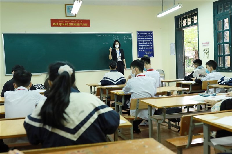 UBND thành phố Hà Nội đã thông báo gì về việc học sinh trở lại trường học trực tiếp sau Tết?
