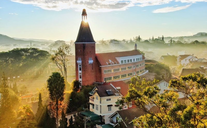 Di tích quốc gia Trường Cao đẳng Sư phạm Đà Lạt. Ảnh: Đỗ Đức Thiệm