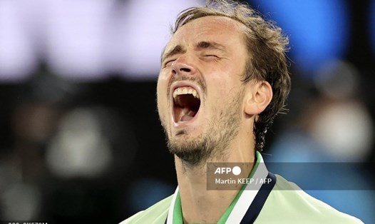 Daniil Medvedev trải qua trận đấu vất vả nhất kể từ đầu giải Australian Open 2022. Ảnh: AFP