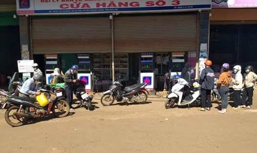 Một cửa hàng xăng dầu ở tỉnh Đắk Lắk tạm đóng cửa thời điểm giáp Tết Nguyên đán. Ảnh: T.X