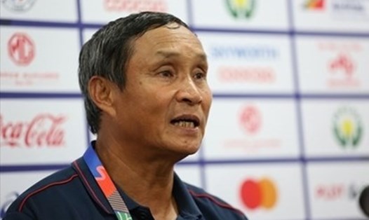 Huấn luyện viên Mai Đức Chung ca ngợi tinh thần chiến đấu của tuyển nữ Việt Nam. Ảnh: VFF