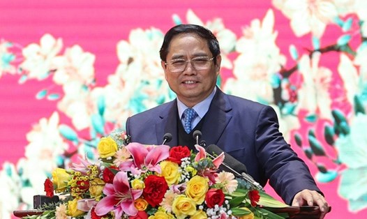 Thủ tướng thăm kiểm tra công tác đảm bảo an ninh trật tự của Công an TP Hà Nội. Ảnh: Hải Nguyễn