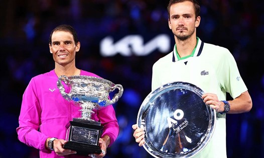 Vô địch Australian Open 2022, Rafael Nadal cải thiện 1 bậc trên bảng xếp hạng ATP, trong khi Daniil Medvedev vẫn giữ vị trí thứ 2. Ảnh: AO
