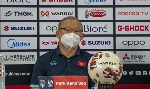Huấn luyện viên Park Hang-seo sau thất bại tại AFF Cup 2020 lại bắt tay vào vòng loại cuối World Cup 2022. Ảnh: VFF